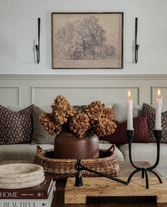 Les fleurs dans un intérieur, une pureté décorative