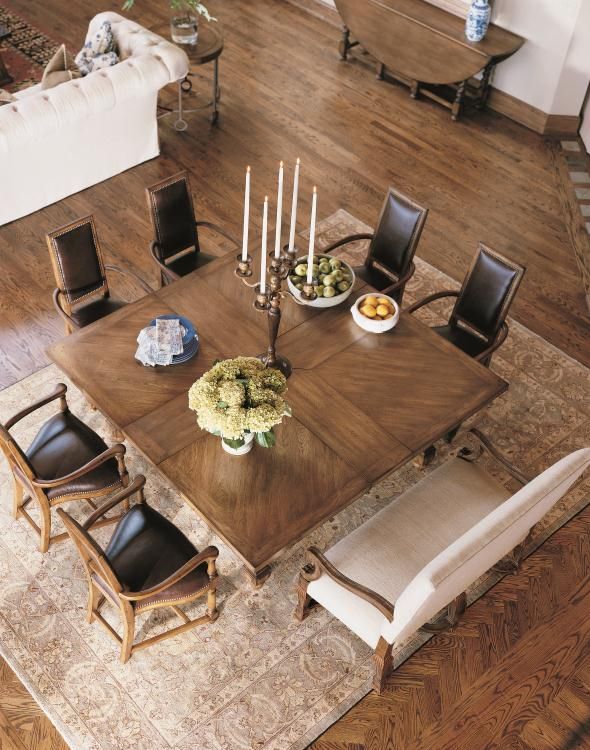 Le pouvoir de la table carrée est sous-estimé